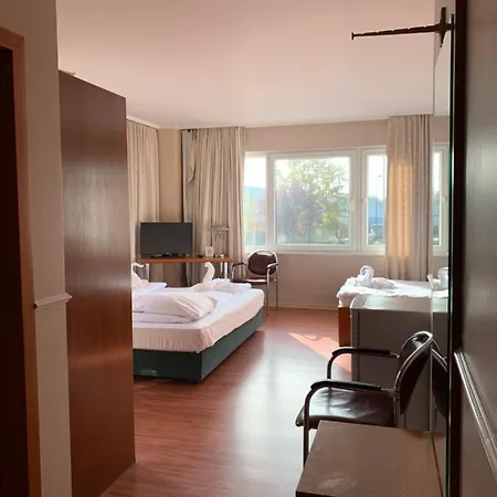 A 57 Longerich 10 Min Zum Zentrum * Kolín nad Rýnem