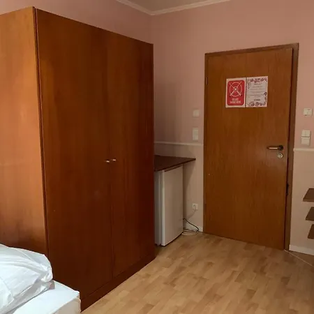 Penzion A 57 Longerich 10 Min Zum Zentrum *