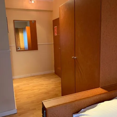 A 57 Longerich 10 Min Zum Zentrum Guest house