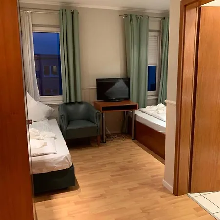 A 57 Longerich 10 Min Zum Zentrum Guest house