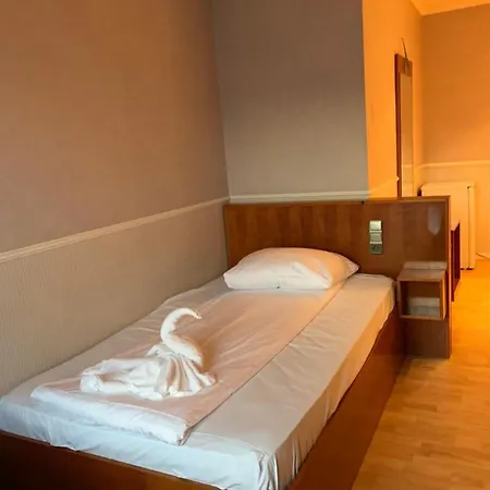 A 57 Longerich 10 Min Zum Zentrum Guest house