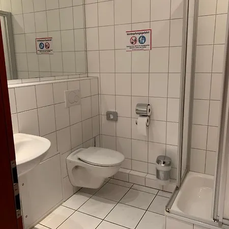 Guest house A 57 Longerich 10 Min Zum Zentrum Cologne